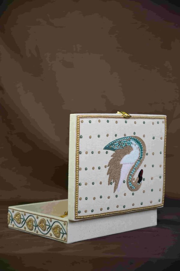 Swan Serenity Collection - Image 2